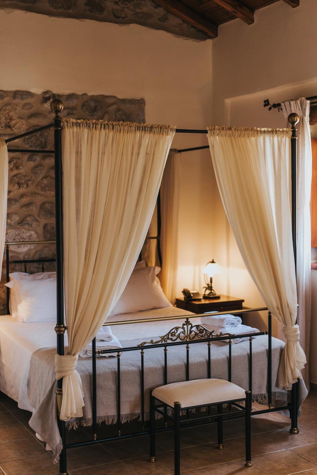 Brazzo Di Maina Otel Oítilon Dış mekan fotoğraf