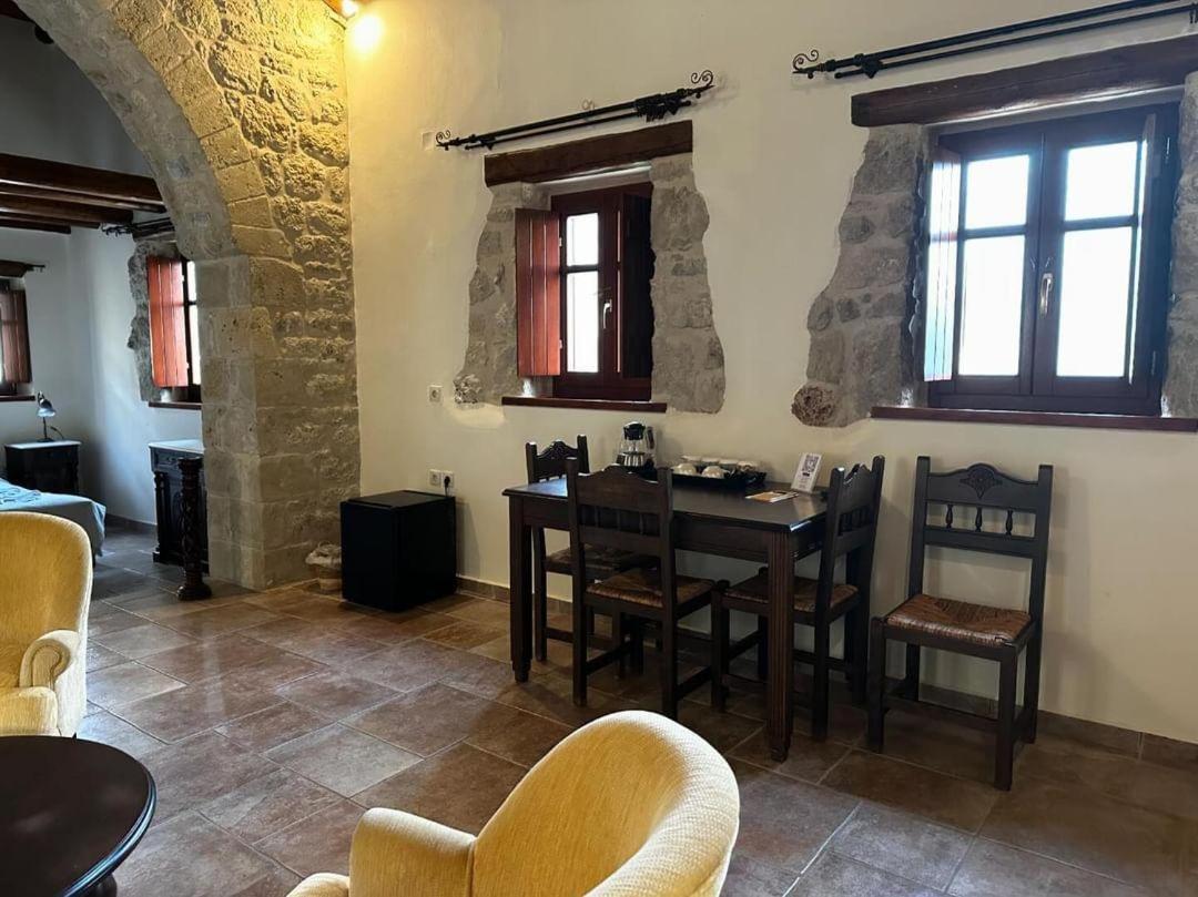 Brazzo Di Maina Otel Oítilon Dış mekan fotoğraf